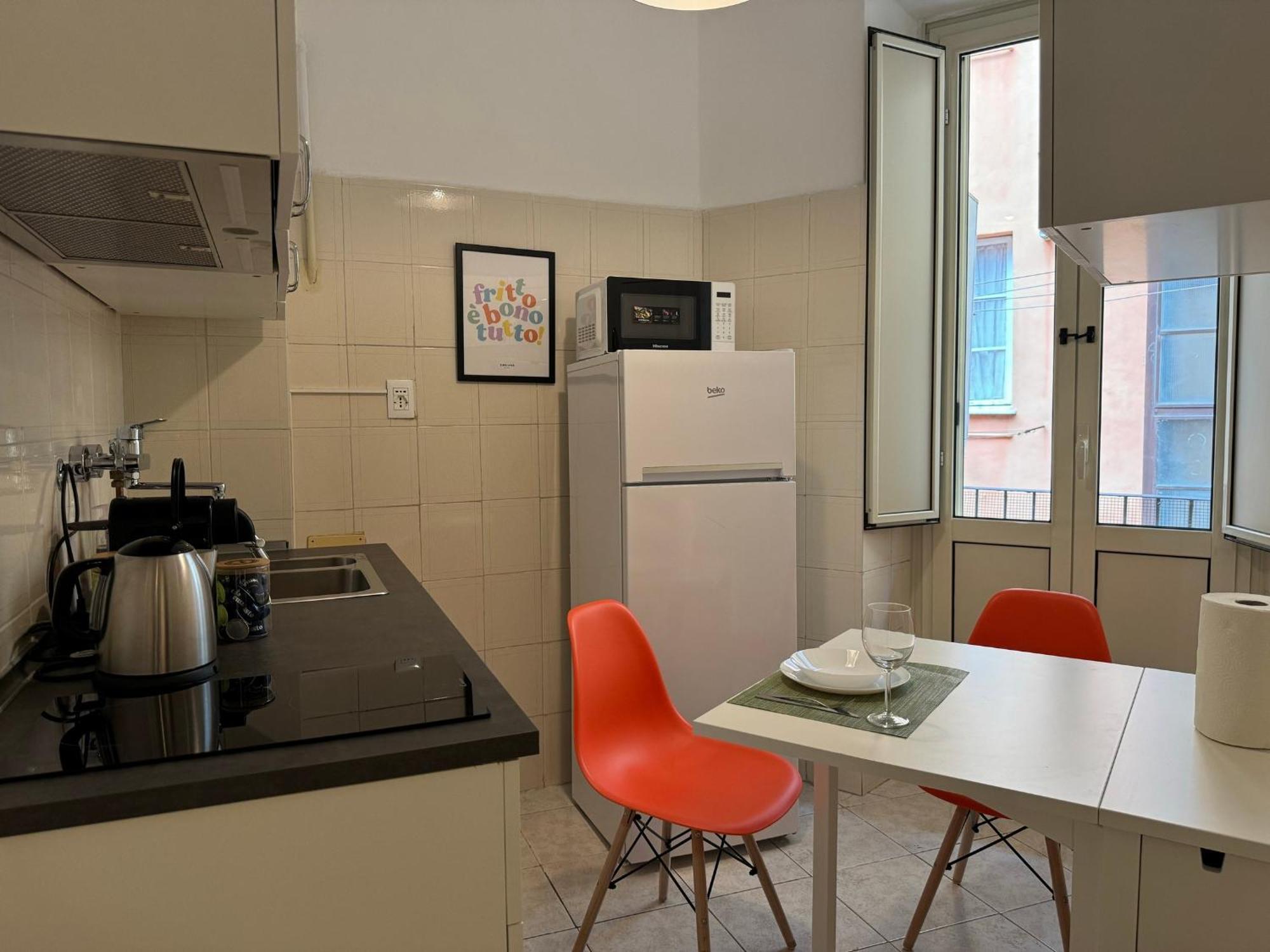 The Rent - Spacious One-bedroom Near Colosseum Appartement